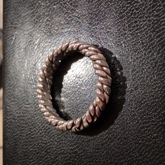 Sterling Silver Twisted Rope Ring - Picture 4 of 5